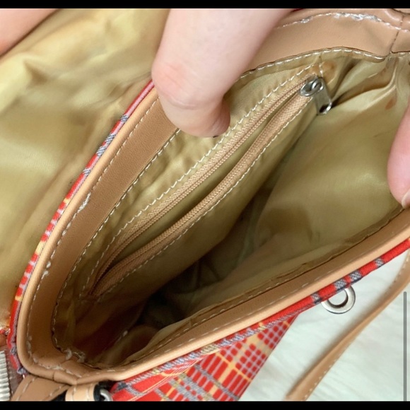 Cute red plaid cross body purse. - Picture 4 of 5